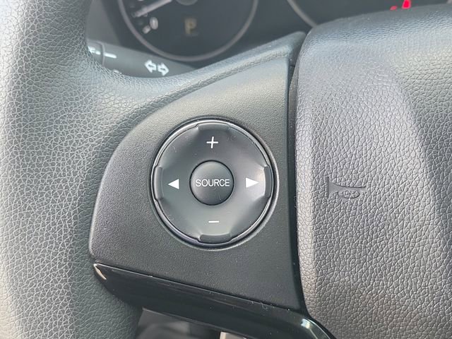 Used 2017 Honda HR-V LX image 23