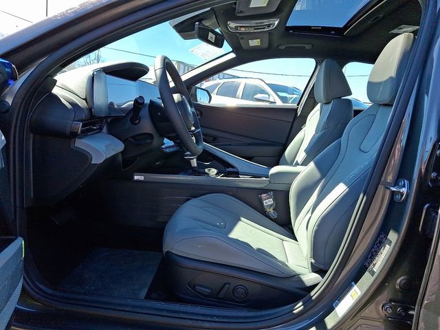 New 2026 Hyundai Elantra Limited w/ Cargo Package image 5