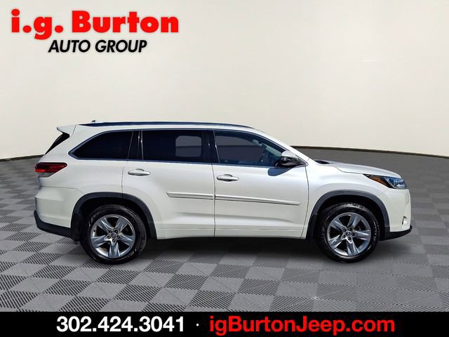 Used 2019 Toyota Highlander Limited w/ Carpet Mat Package (TMS) image 6