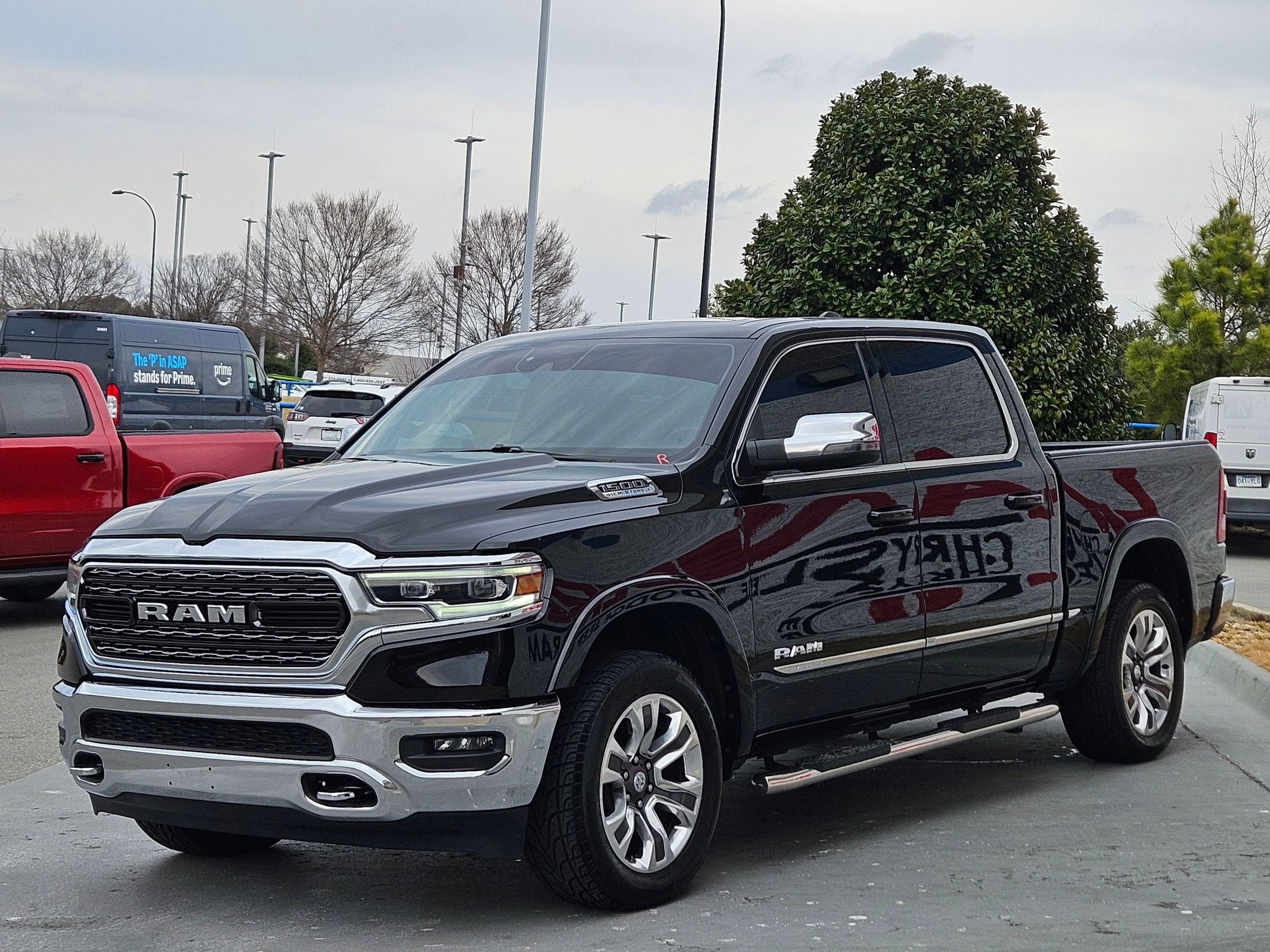 Used 2024 RAM 1500 Limited image 3
