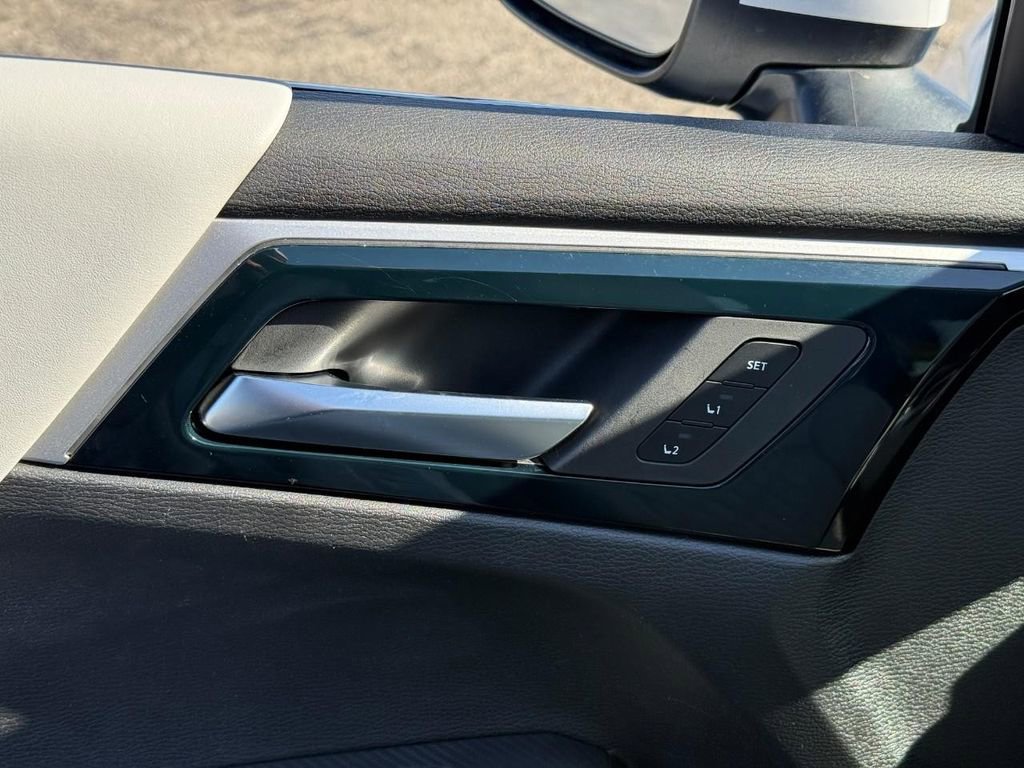 Used 2022 Mitsubishi Outlander SEL image 13