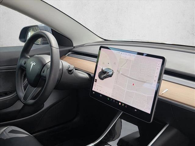 Used 2020 Tesla Model 3 Performance image 11
