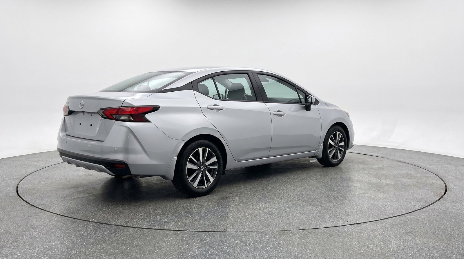 Used 2025 Nissan Versa SV FWD image 9