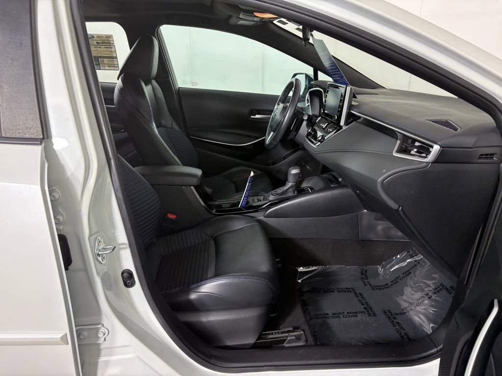 Used 2020 Toyota Corolla XSE image 36