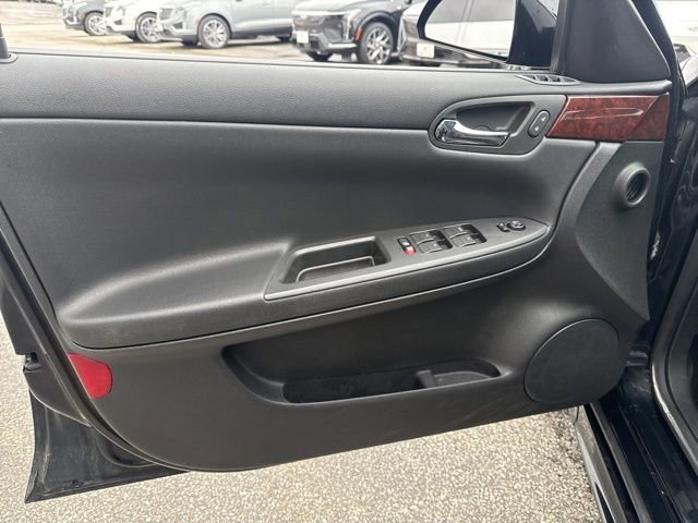 Used 2011 Chevrolet Impala LT image 17