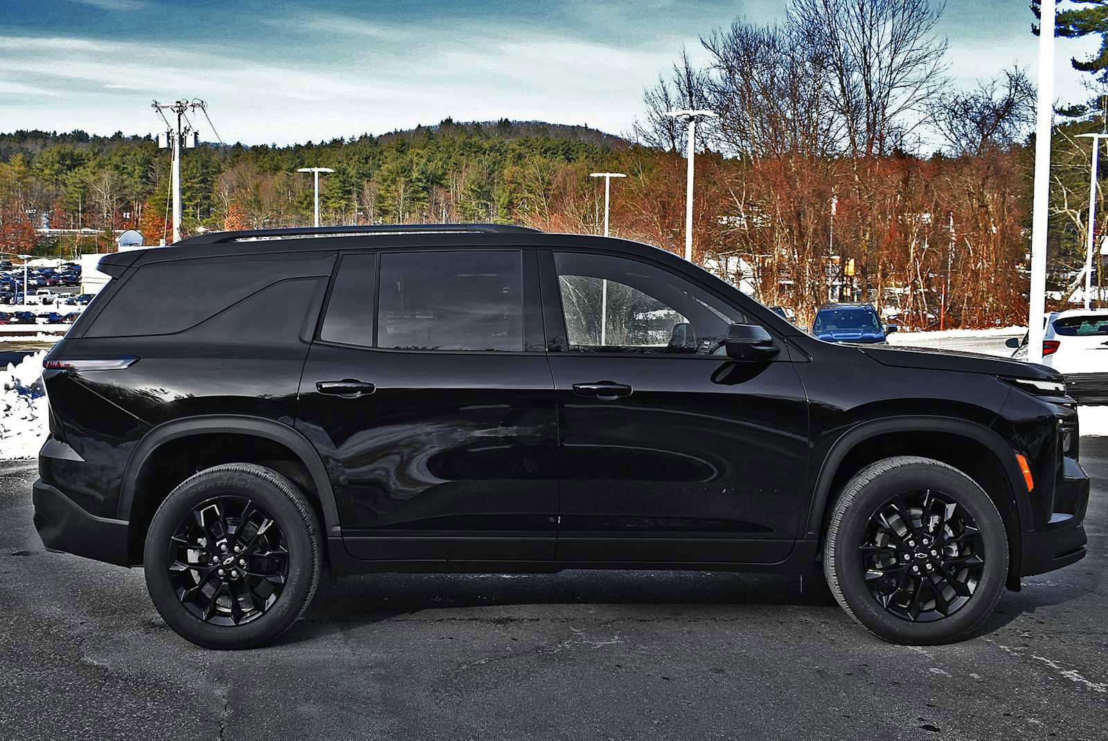 New 2026 Chevrolet Traverse LT w/ Midnight/Sport Edition image 6