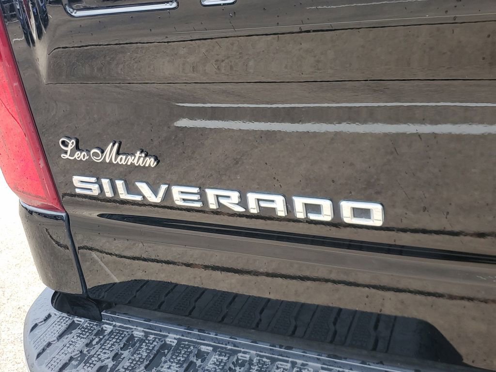 Used 2022 Chevrolet Silverado 1500 LTZ w/ LTZ Premium Package AWD/4WD image 5