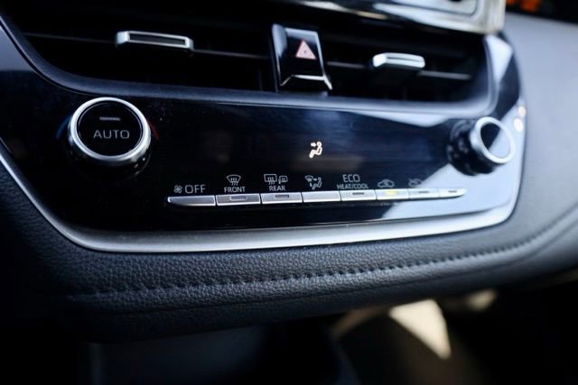 Used 2021 Toyota Corolla SE w/ Carpet Mat Package (TMS) image 27