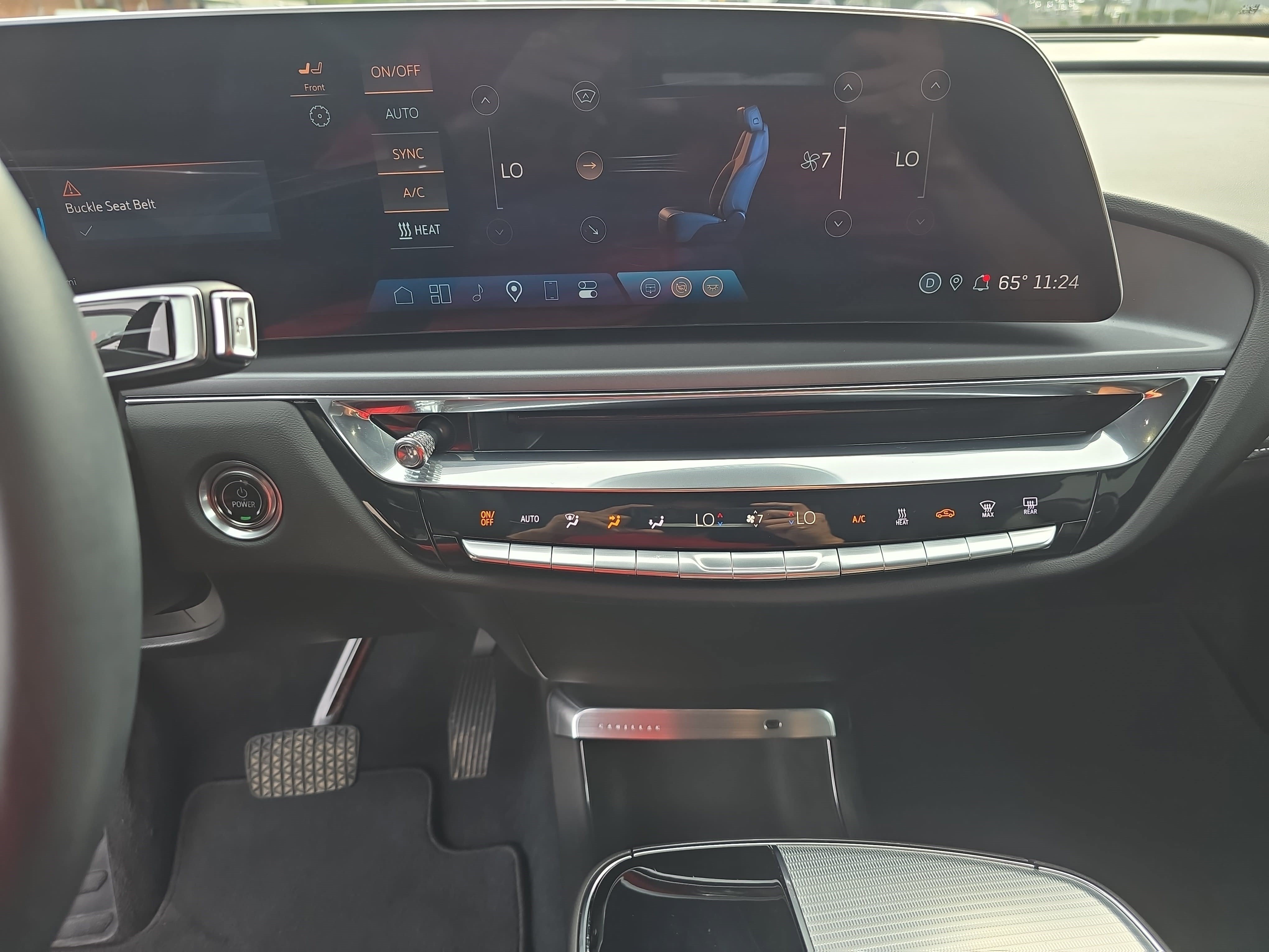 Certified 2024 Cadillac Lyriq Tech AWD/4WD image 21