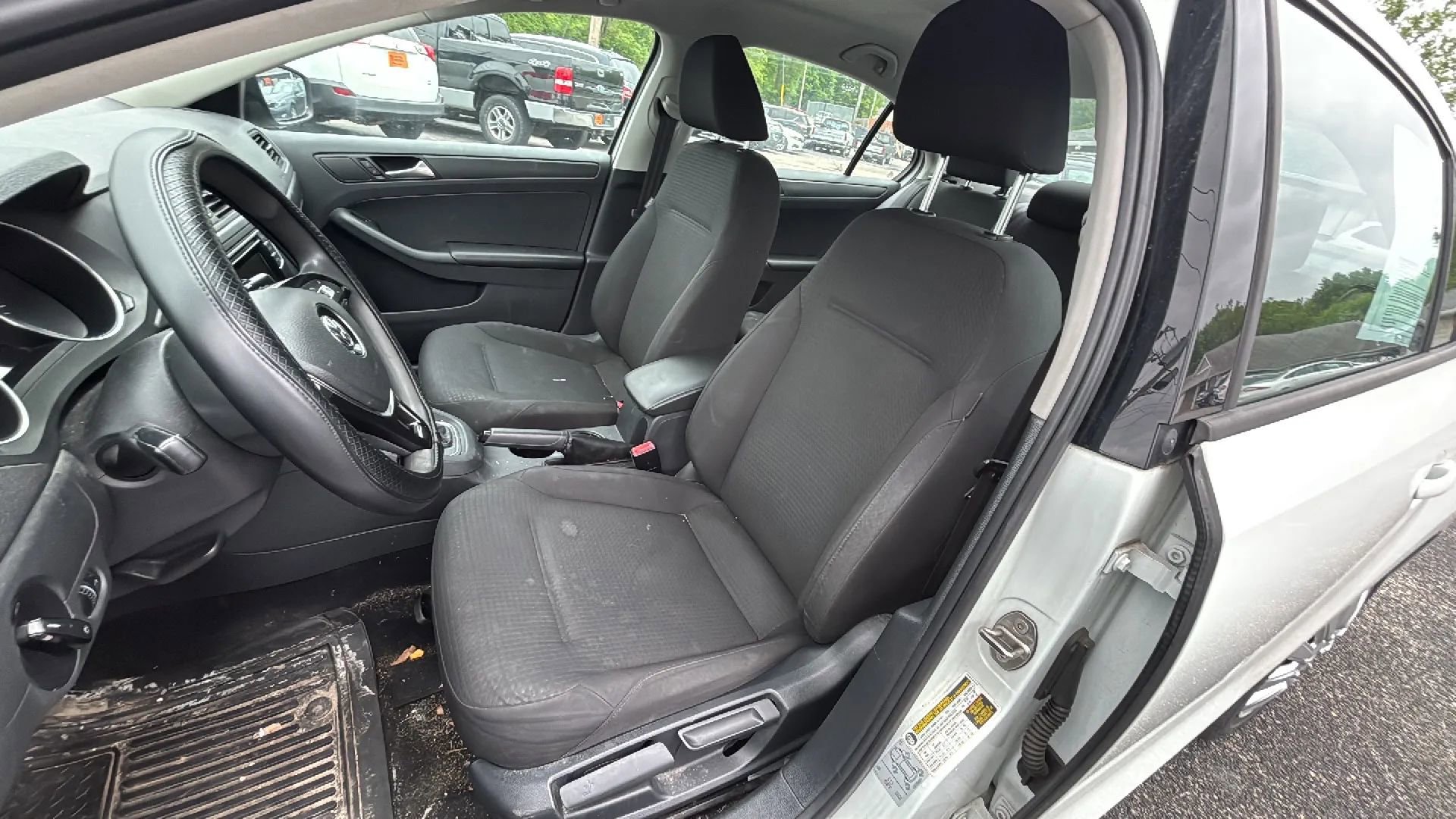 Used 2016 Volkswagen Jetta S FWD image 9