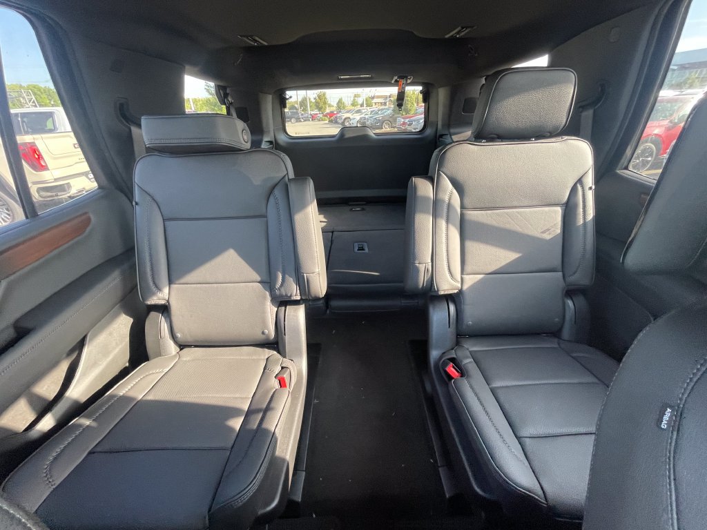New 2026 GMC Yukon Denali w/ Advanced Technology Package AWD/4WD image 21