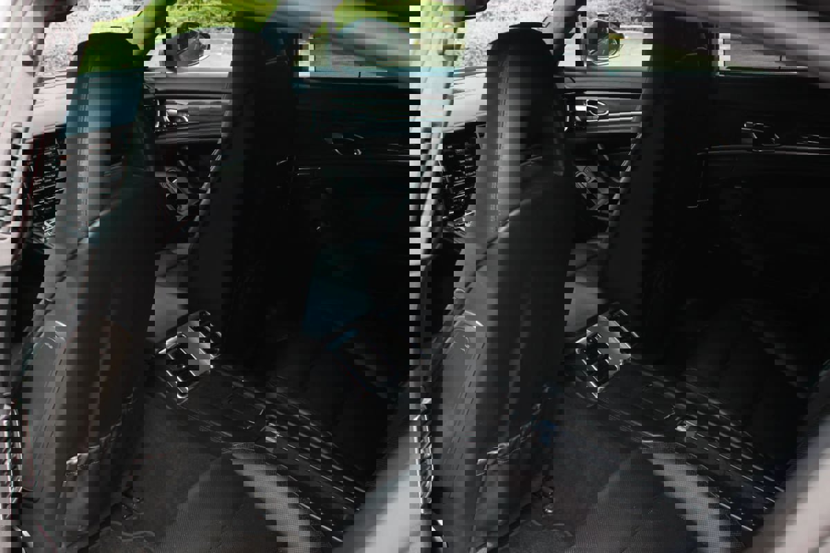 Used 2013 Porsche Panamera GTS image 32