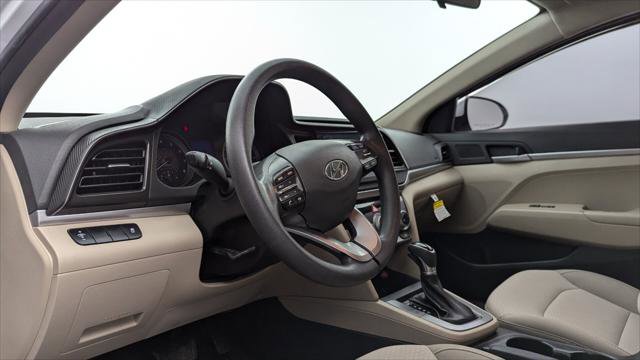 Used 2019 Hyundai Elantra SE FWD image 23