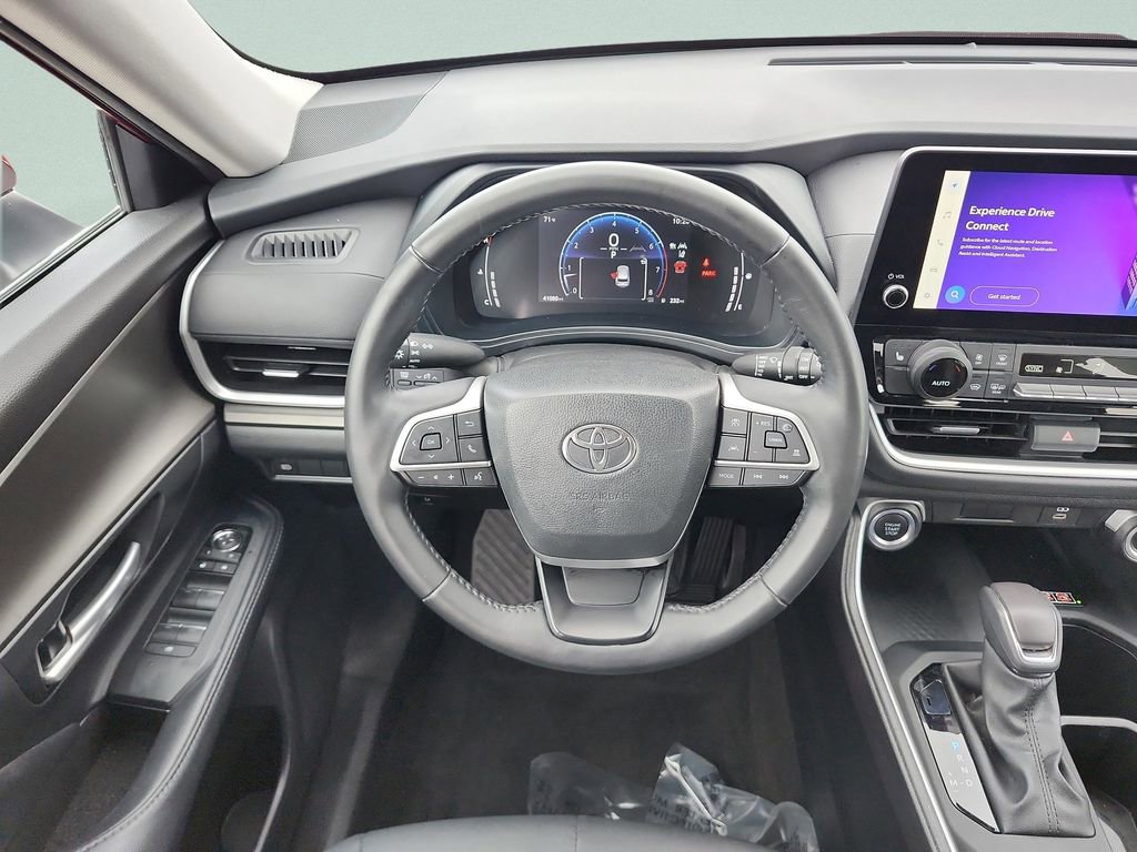 Used 2024 Toyota Grand Highlander XLE image 32