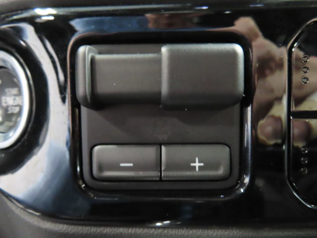 Used 2024 Chevrolet Silverado 1500 RST AWD/4WD image 63