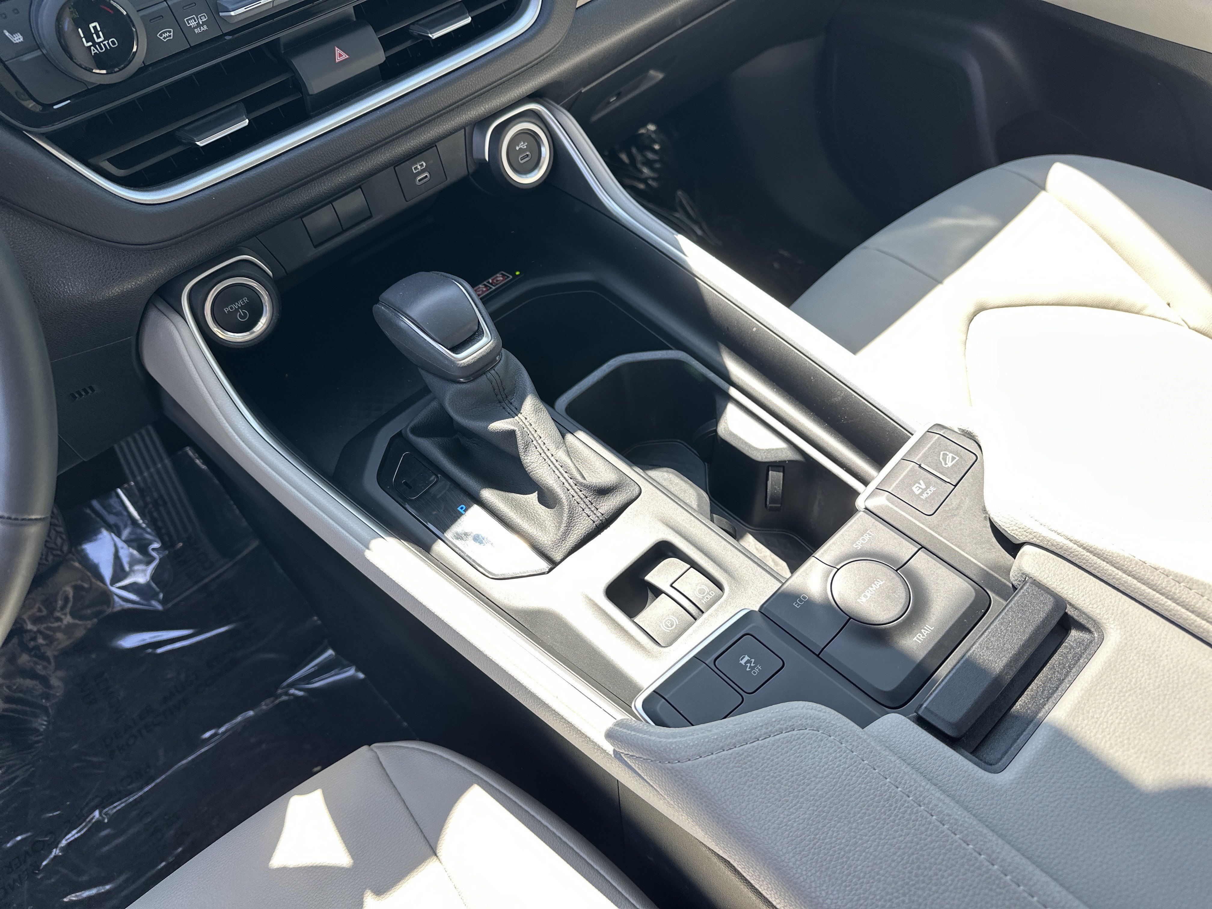Certified 2024 Toyota Grand Highlander AWD Hybrid image 26