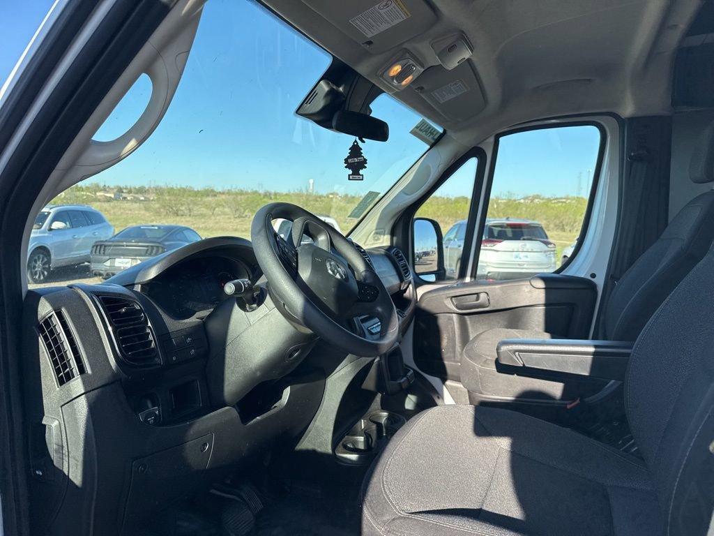 Used 2025 RAM ProMaster 2500 w/ U-Haul Equipment Group image 17