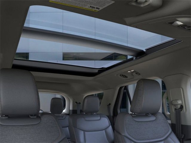 New 2025 Ford Explorer Active image 22
