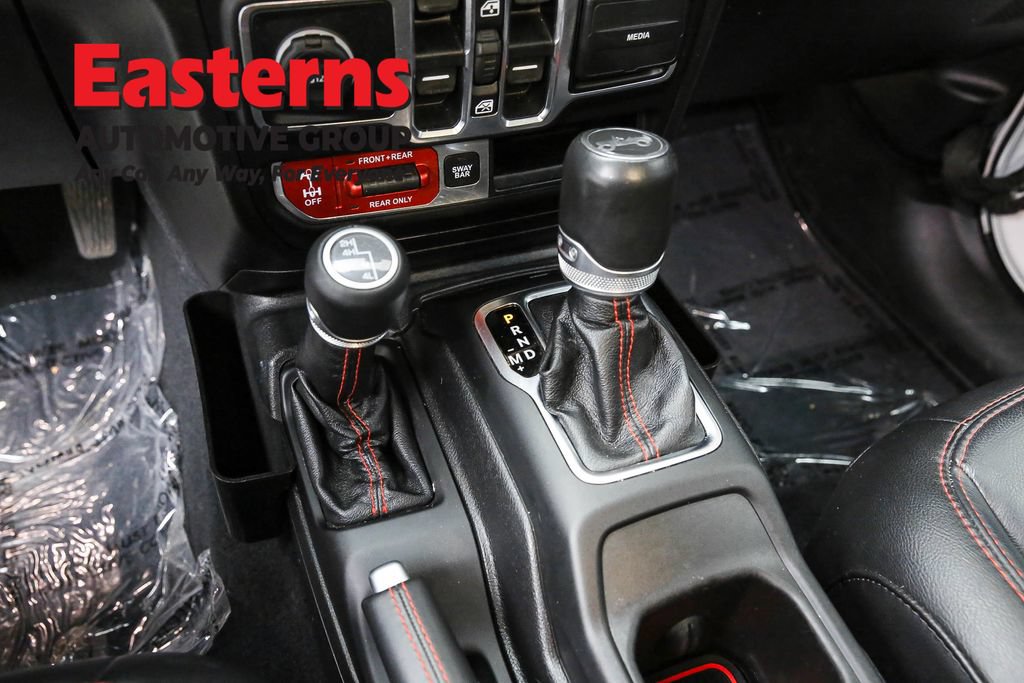 Used 2020 Jeep Wrangler Unlimited Rubicon w/ LED Lighting Group AWD/4WD image 13