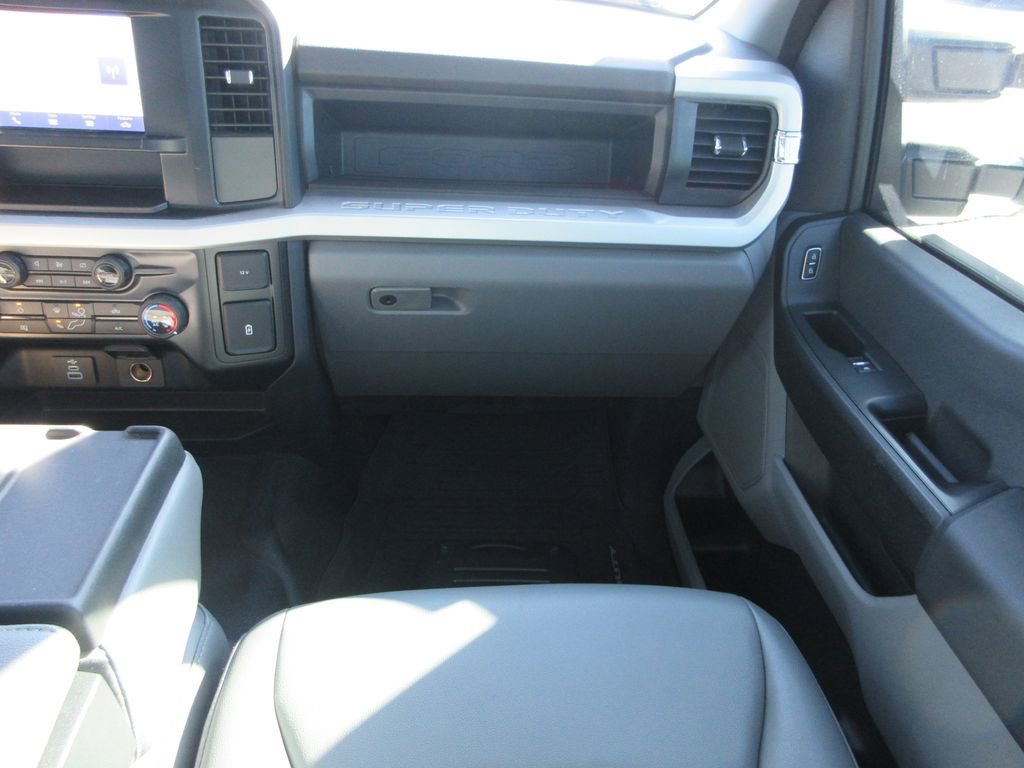 Used 2024 Ford F350 XL image 31