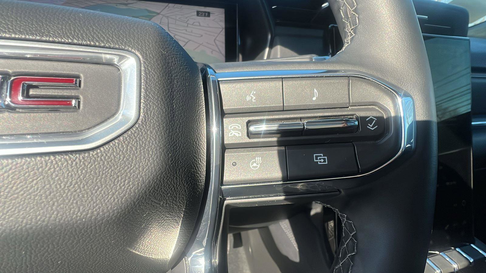 Certified 2026 GMC Terrain Elevation w/ Elevation Premium Package image 18