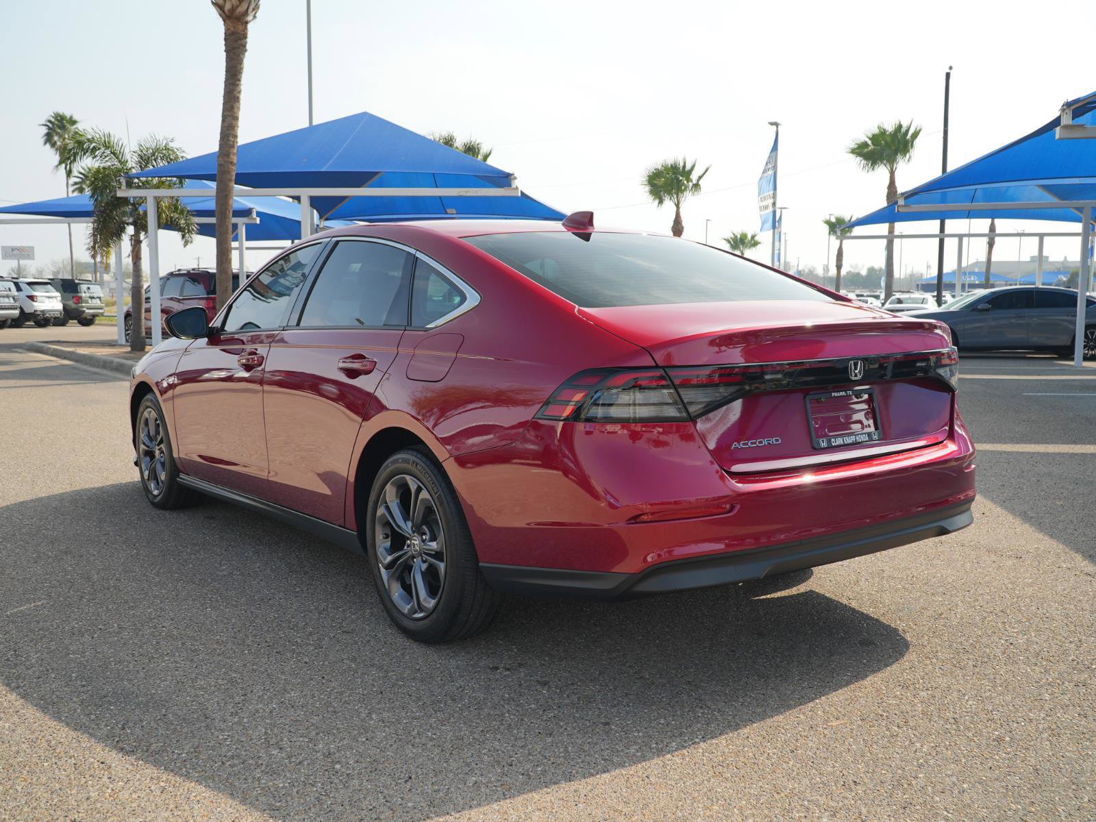 Used 2023 Honda Accord EX image 9