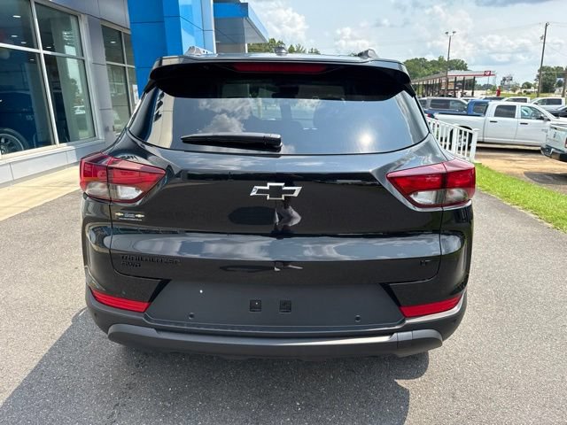 New 2026 Chevrolet TrailBlazer LT w/ Midnight Edition AWD/4WD image 5