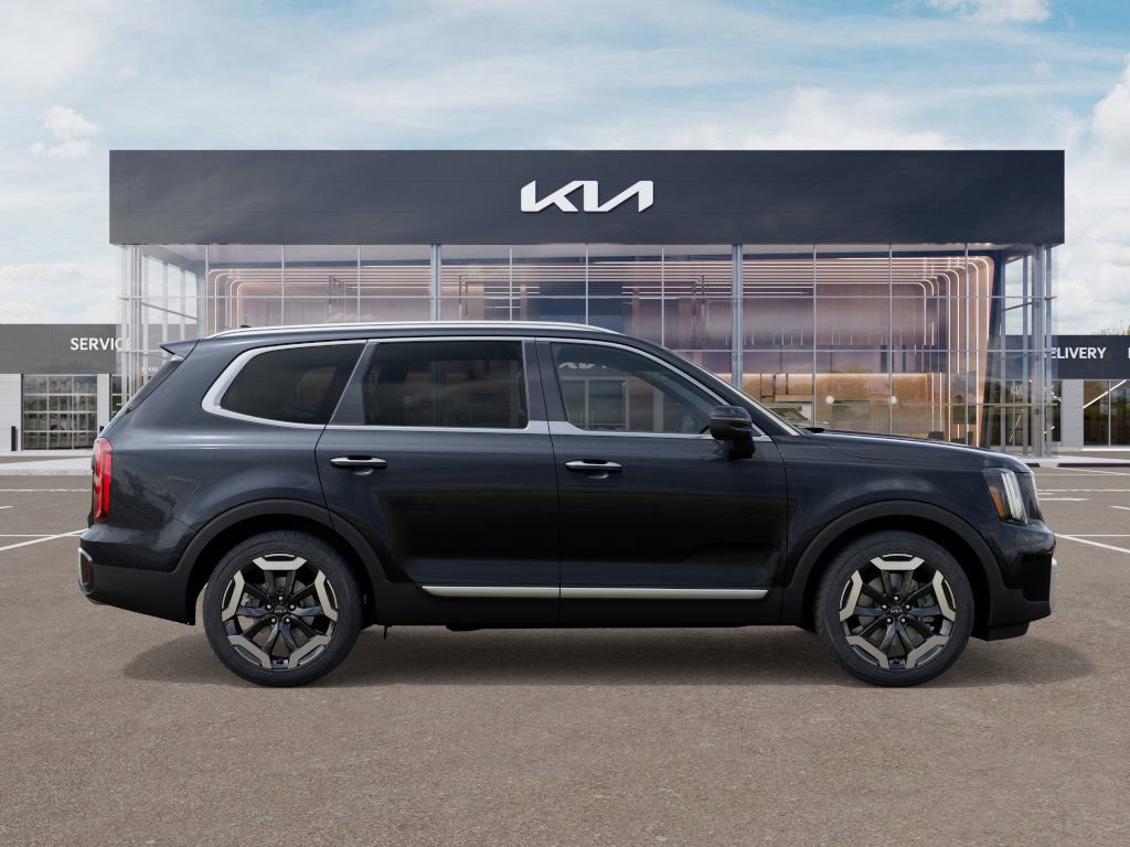 New 2025 Kia Telluride S image 4