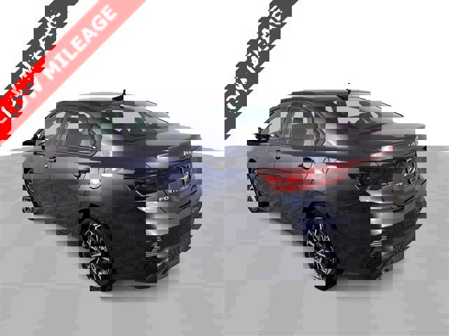 Used 2024 Kia Forte LXS w/ LXS Technology Package image 6