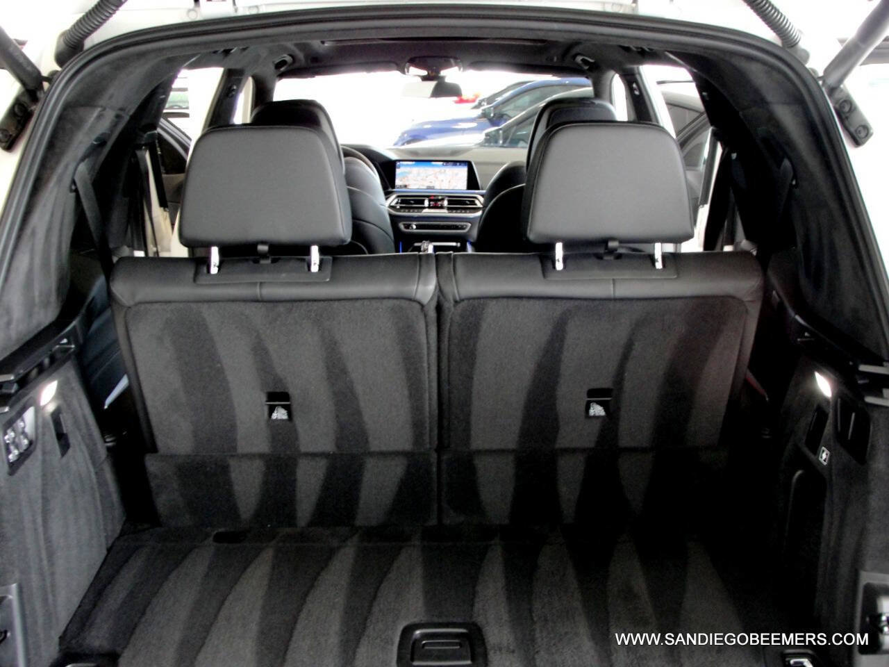 Used 2022 BMW X7 xDrive40i w/ M Sport Package AWD/4WD image 47