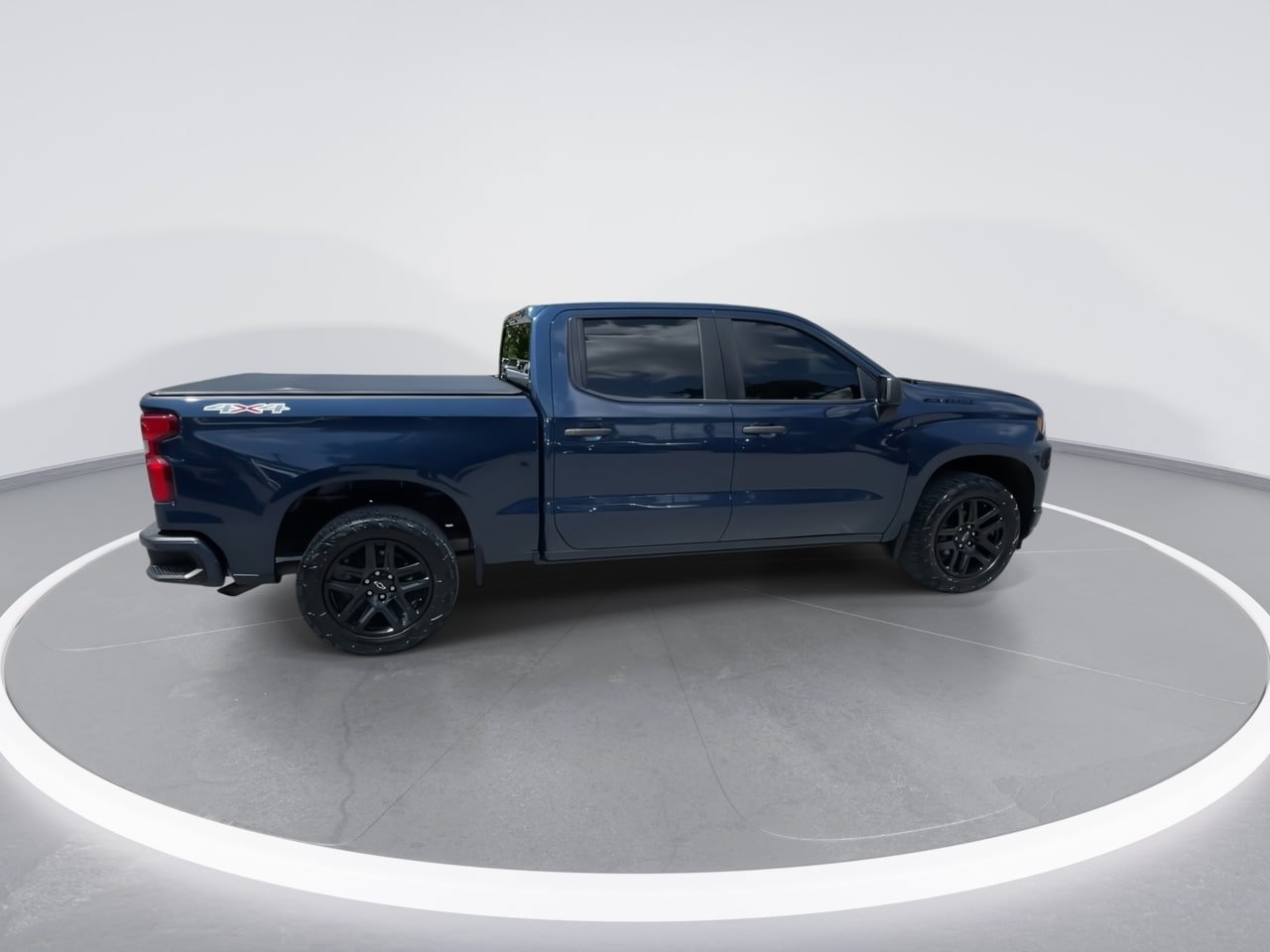 Used 2022 Chevrolet Silverado 1500 Custom w/ LPO, Blackout Package AWD/4WD image 21