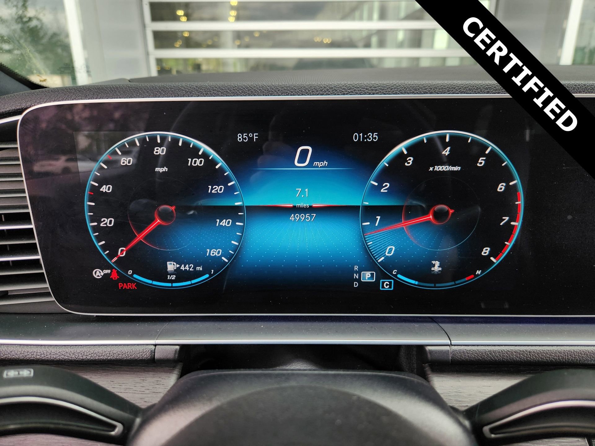 Certified 2022 Mercedes-Benz GLE 350 w/ AMG Line Interior image 17