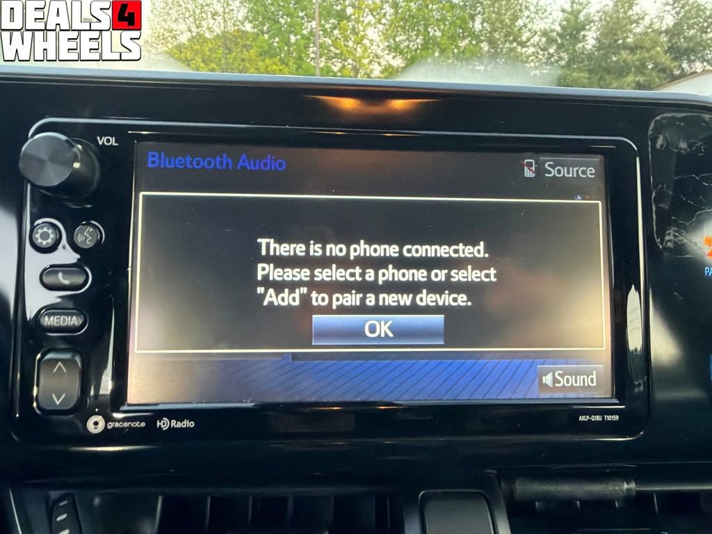 Used 2018 Toyota C-HR XLE FWD image 35