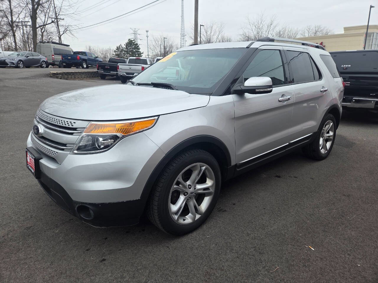 Used 2015 Ford Explorer Limited image 4