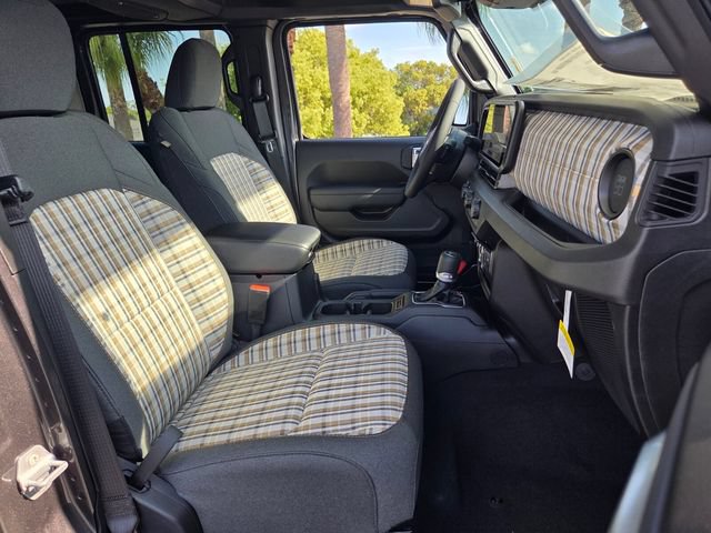 Used 2026 Jeep Gladiator Sport AWD/4WD image 16