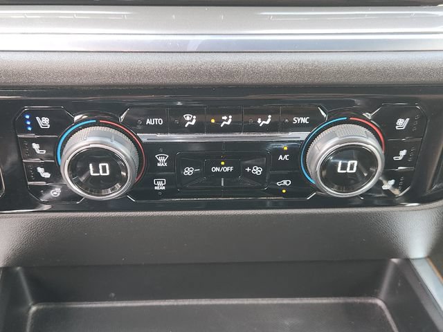 Used 2024 Chevrolet Silverado 1500 High Country AWD/4WD image 21