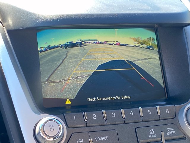 Used 2017 Chevrolet Equinox LT w/ Convenience Package FWD image 11