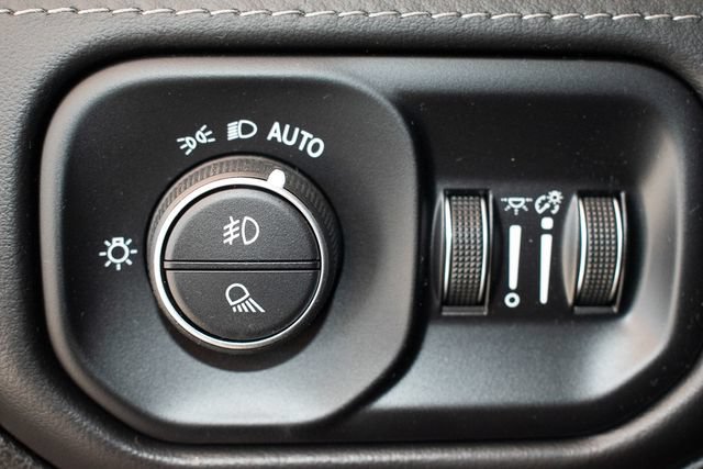 Used 2022 RAM 1500 Limited w/ Body-Colour Bumper Group AWD/4WD image 29
