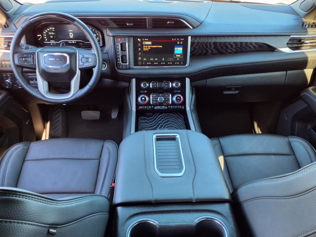 Used 2024 GMC Yukon XL Denali w/ Denali Reserve Package image 22