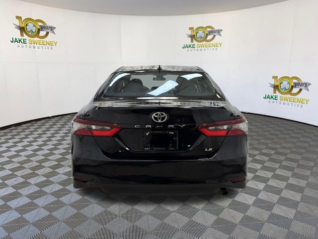 Used 2022 Toyota Camry LE FWD image 9