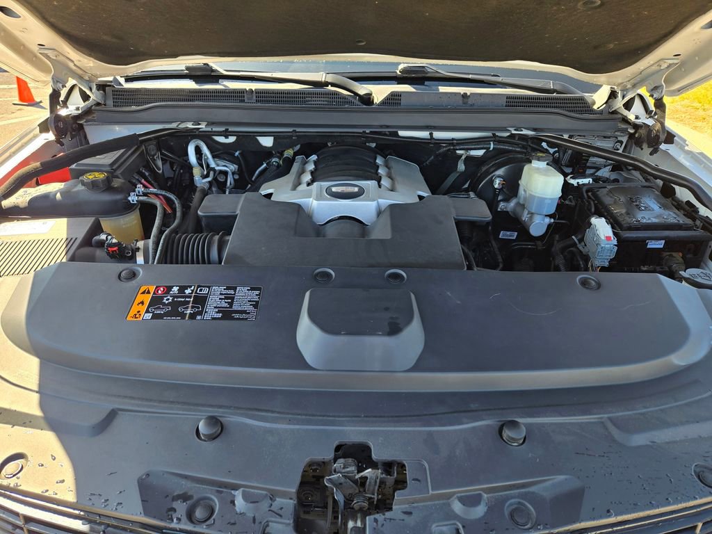 Used 2018 Cadillac Escalade ESV Premium Luxury image 35