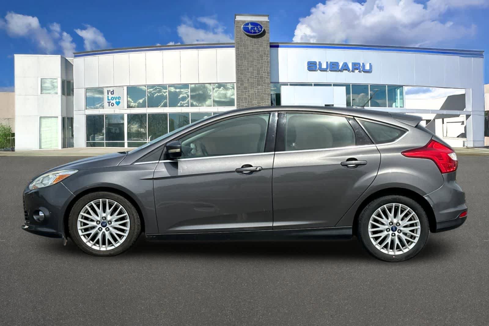 Used 2012 Ford Focus SEL FWD image 9