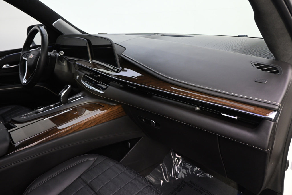Used 2023 Cadillac Escalade Sport Platinum w/ Heavy-Duty Trailer Package AWD/4WD image 15