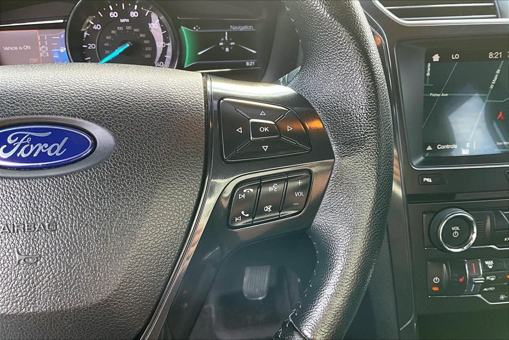 Used 2018 Ford Explorer XLT w/ Equipment Group 202A AWD/4WD image 18