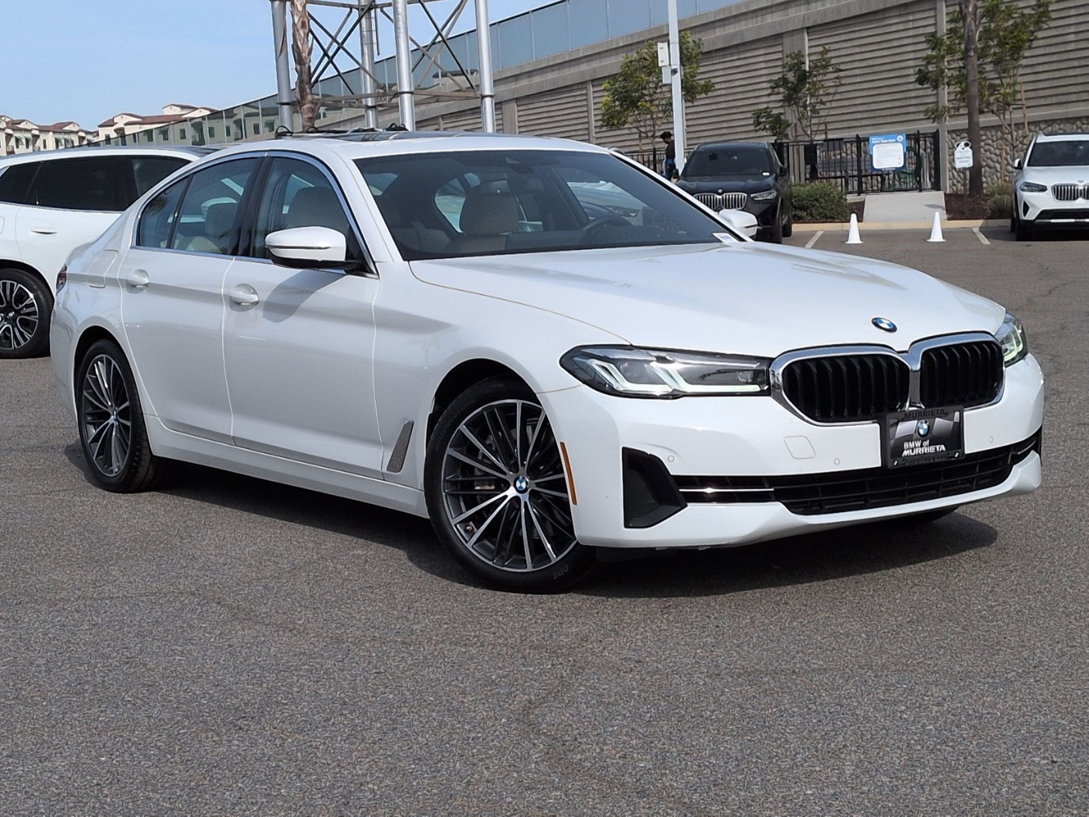 Certified 2022 BMW 540i image 2