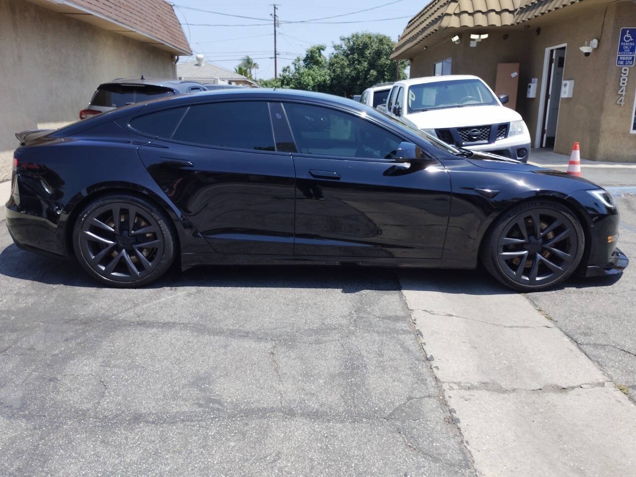 Used 2022 Tesla Model S Plaid AWD/4WD image 32