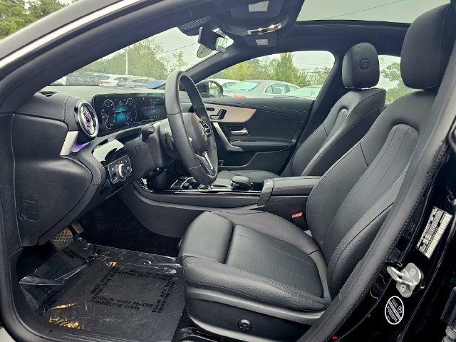 Certified 2023 Mercedes-Benz CLA 250 4MATIC w/ Premium Package image 18