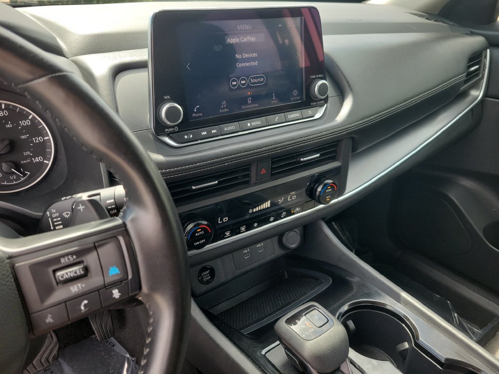 Certified 2025 Nissan Rogue SV FWD image 23