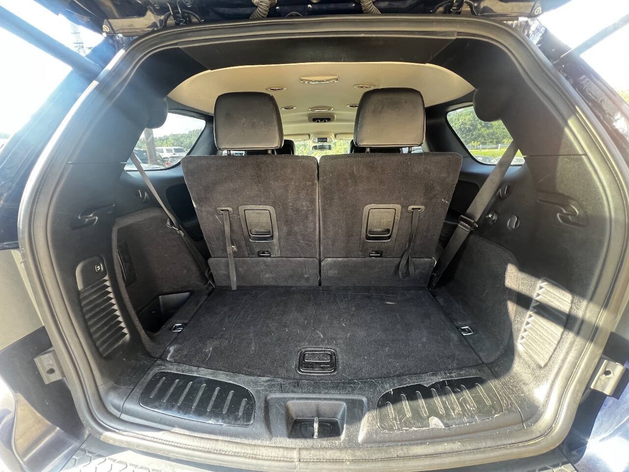 Used 2012 Dodge Durango R/T w/ Leather Interior Group RWD image 15