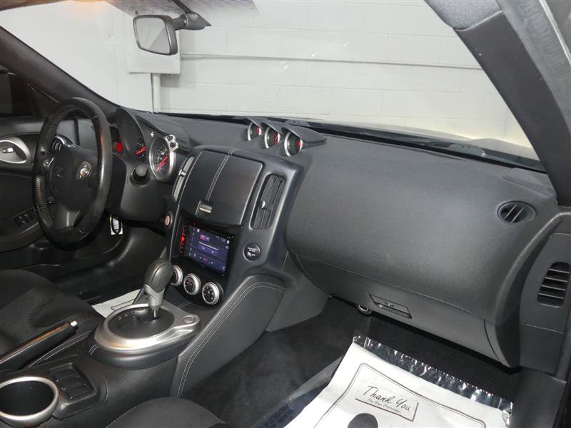 Used 2017 Nissan 370Z Coupe image 22